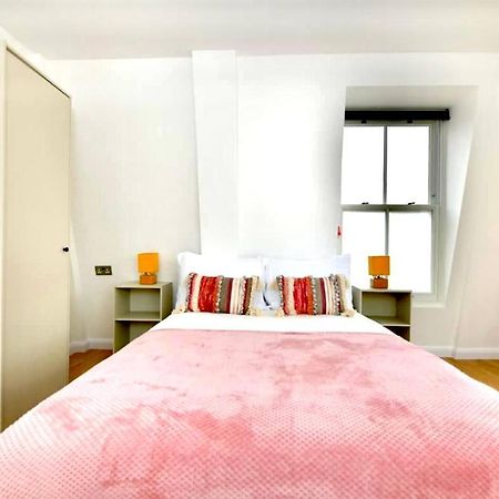 Lovely 2 Bedroom Serviced Penthouse Battersea Park Road London Ngoại thất bức ảnh